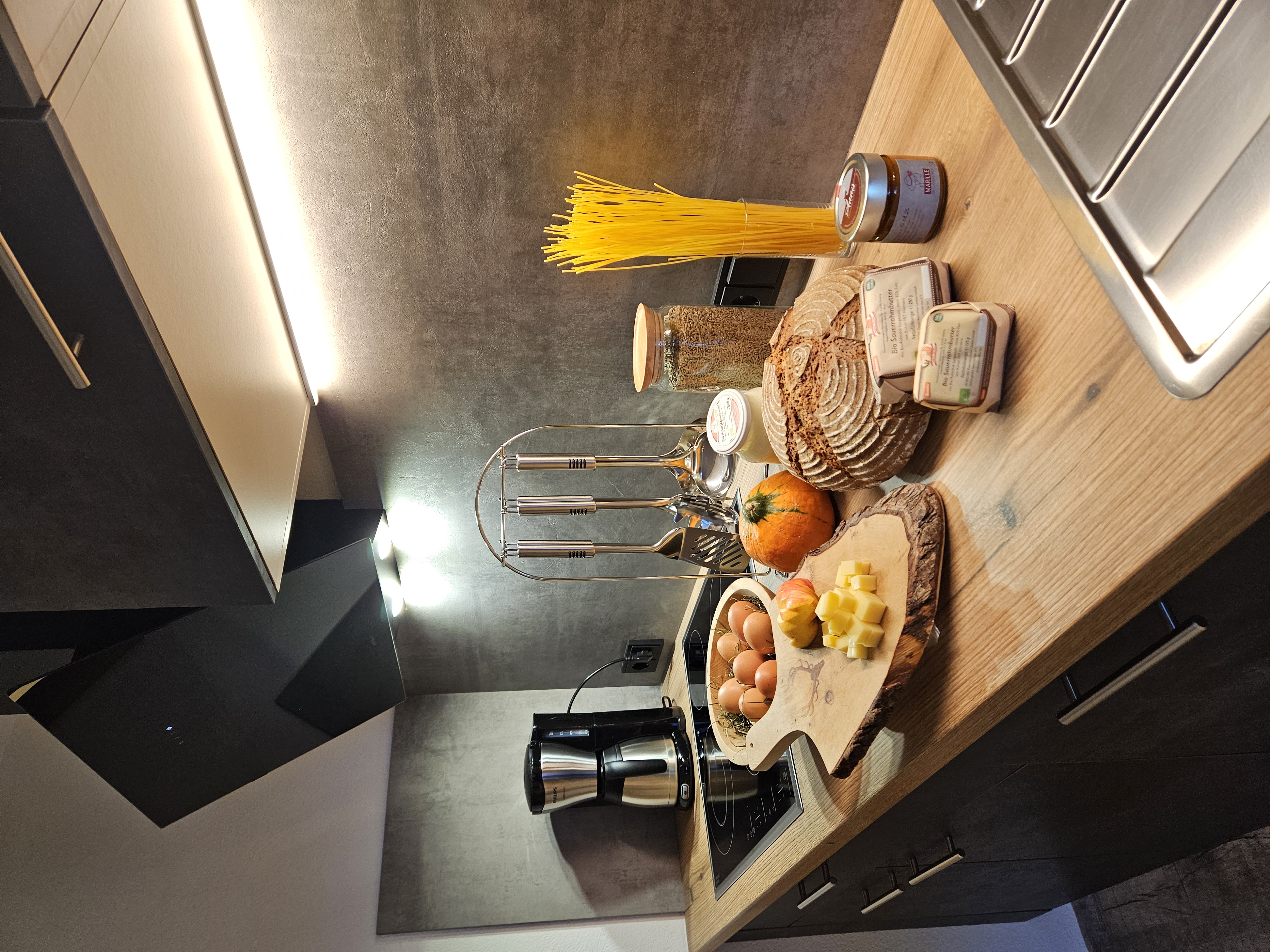 20241117_145428_hcy0wf