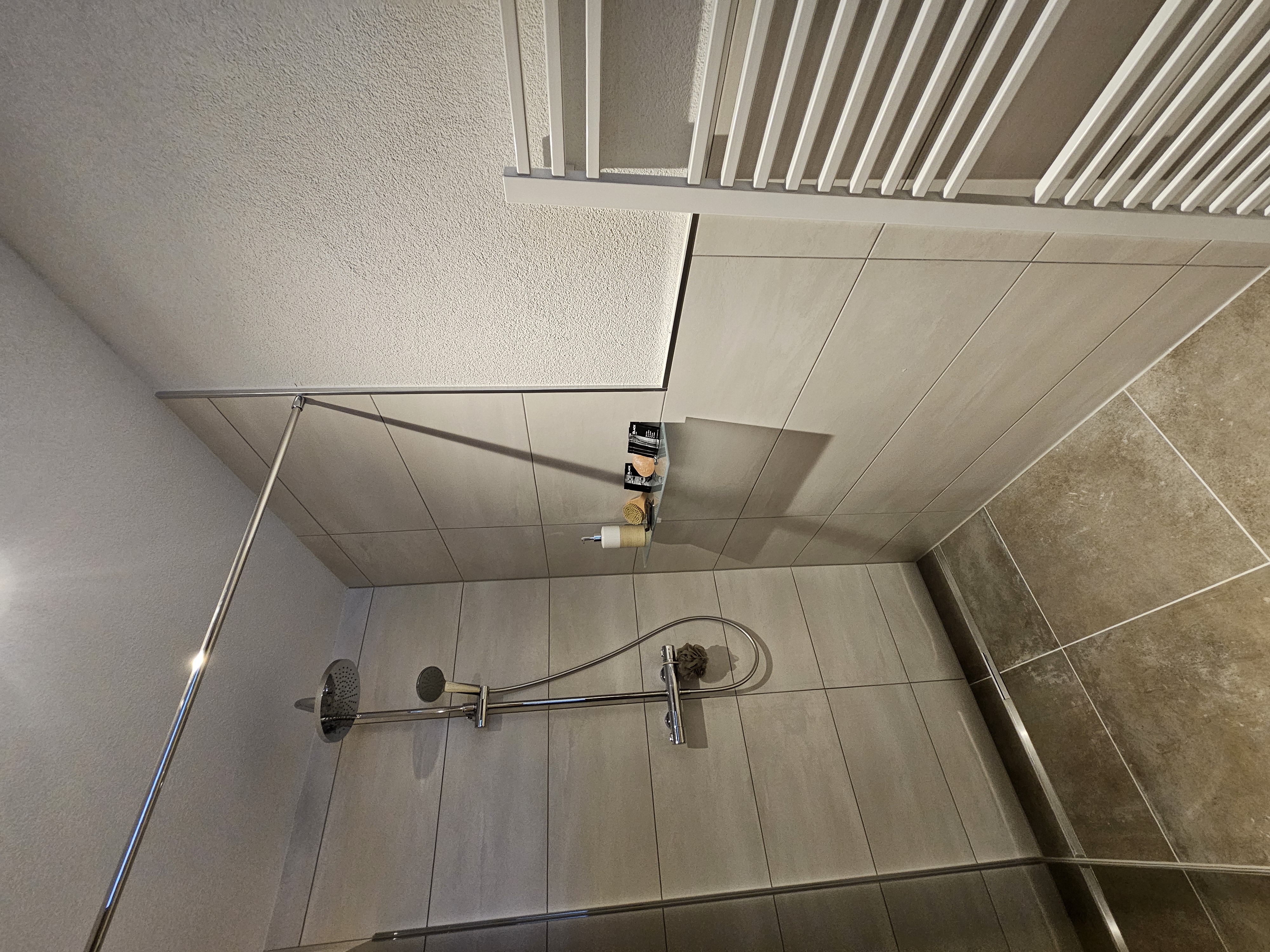 20241117_145902_bxgry3